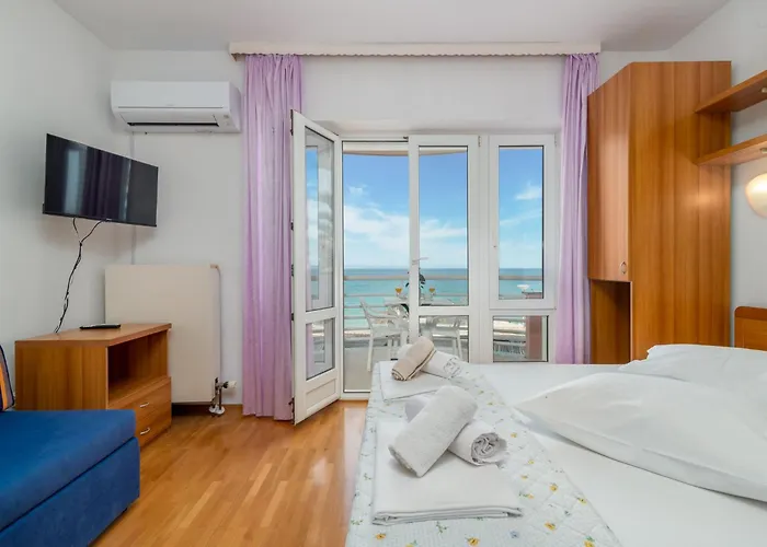 Jerkan 12 By Interhome Podstrana